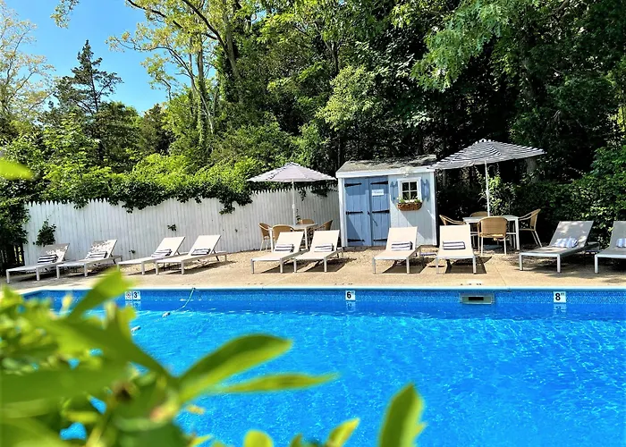 The Seagrove Suites & Guest Rooms